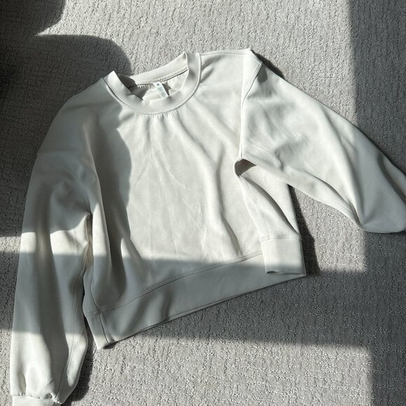 Oversized Lululemon Classic Ivory Top - Size 10 - Picture 2 of 10